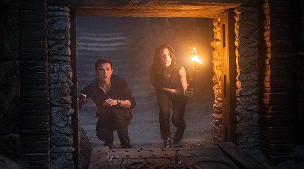 PS 宇宙再展開！蜘蛛人湯姆霍蘭德化身為《秘境探險》電玩男神，與《變形金剛》馬克華伯格展開尋寶之旅！